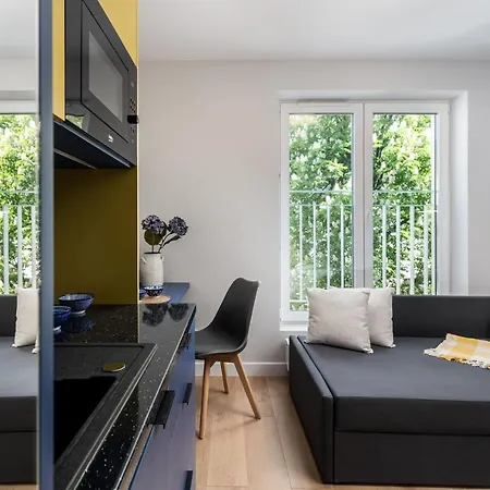 Apartment Smart - Old Town & Main Train Station - By Upstairs Krakow
