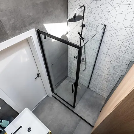 Apartment Smart - Old Town & Main Train Station - By Upstairs Krakow
