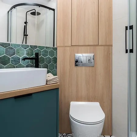 Appartamento Smart - Old Town & Main Train Station - By Upstairs